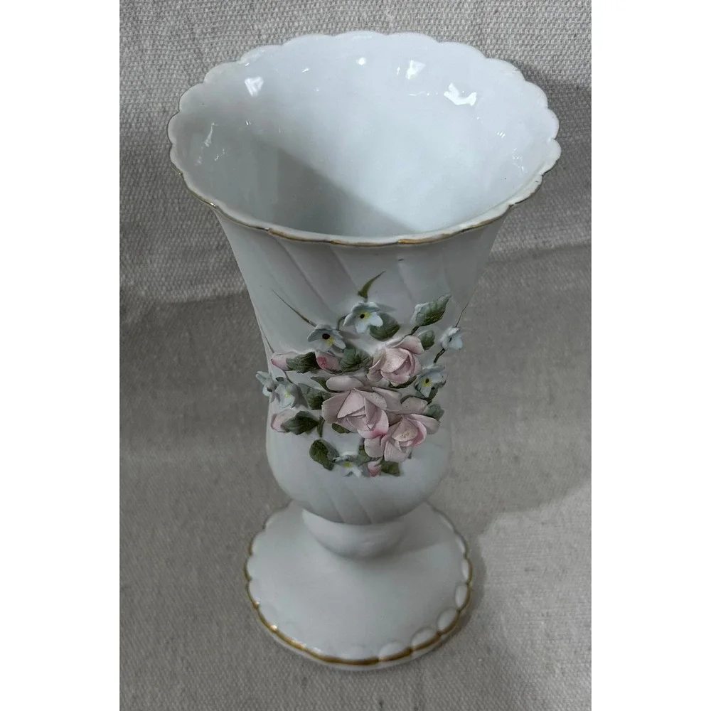 Vintage Lefton China 828 Hand Painted Floral Rose Bud Vase Gold Trim 1948 Japan